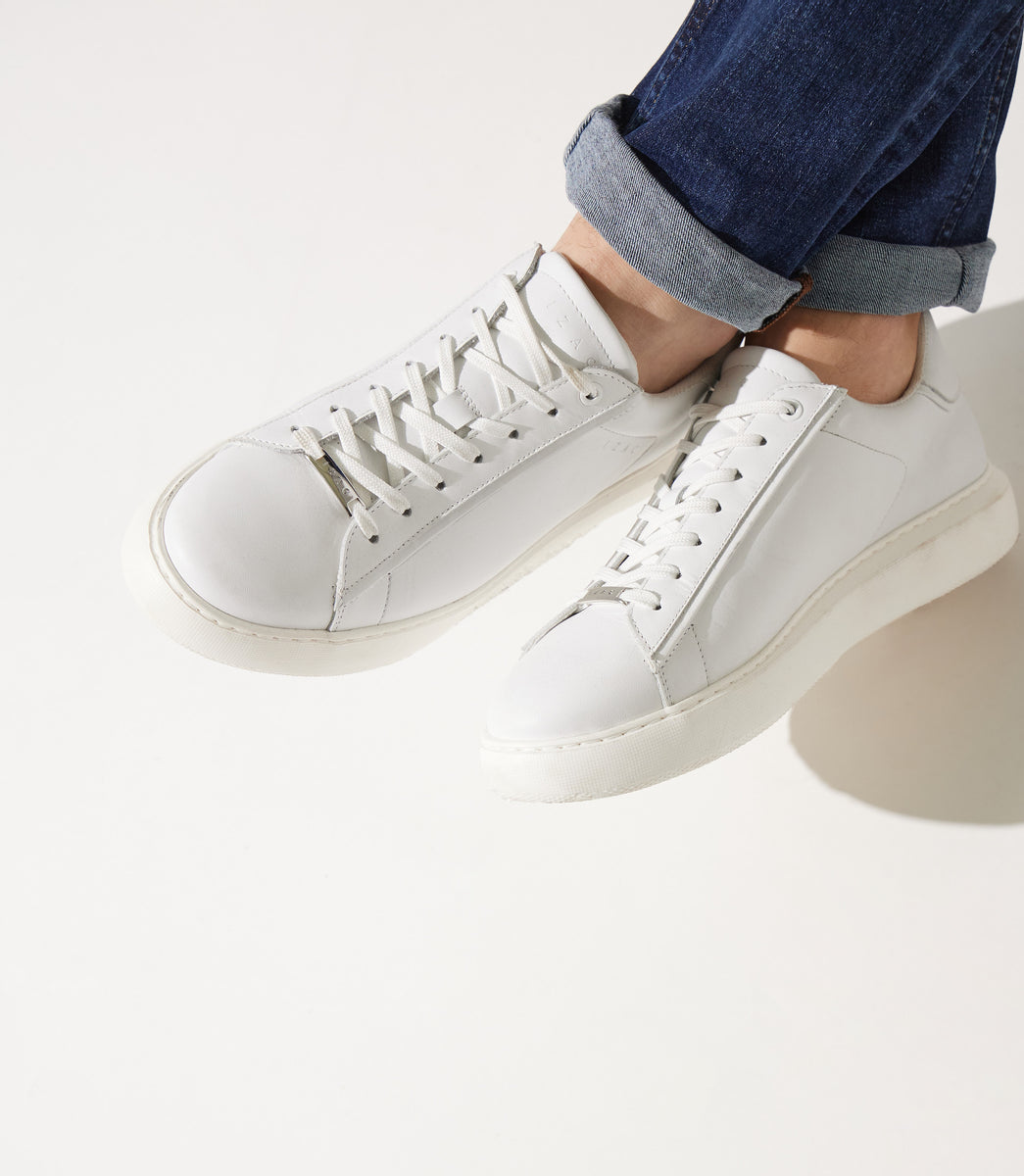 Baskets Blanches Homme : Baskets et Sneakers Blanches - IZAC