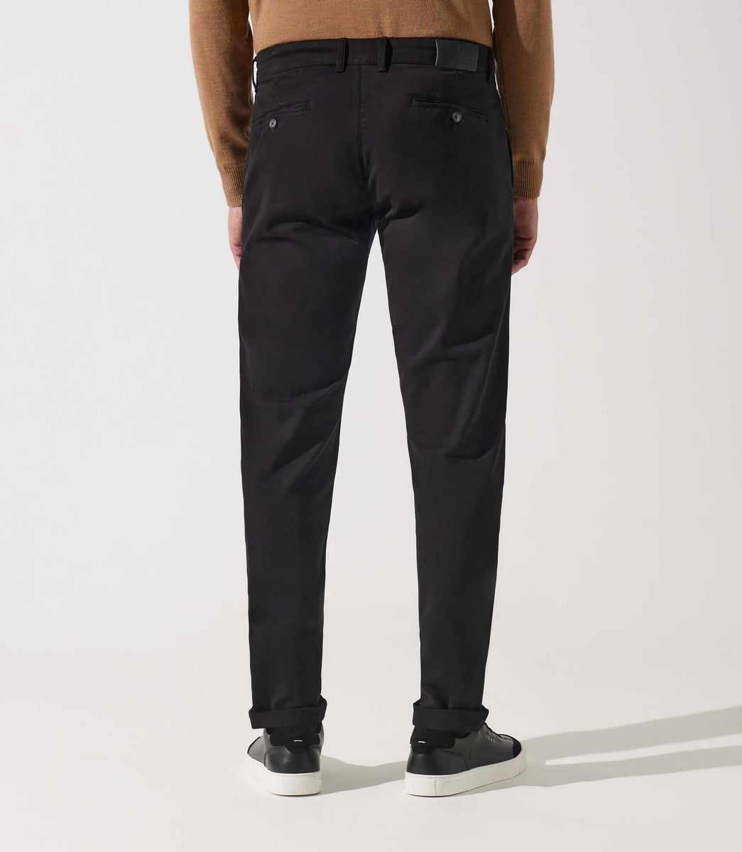 Chinos noir hot sale