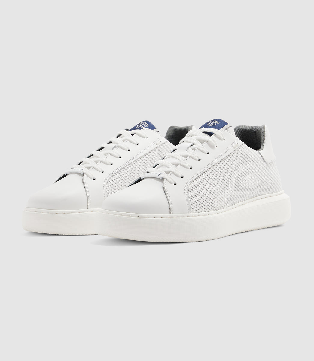 Baskets Blanches Homme : Baskets et Sneakers Blanches - IZAC