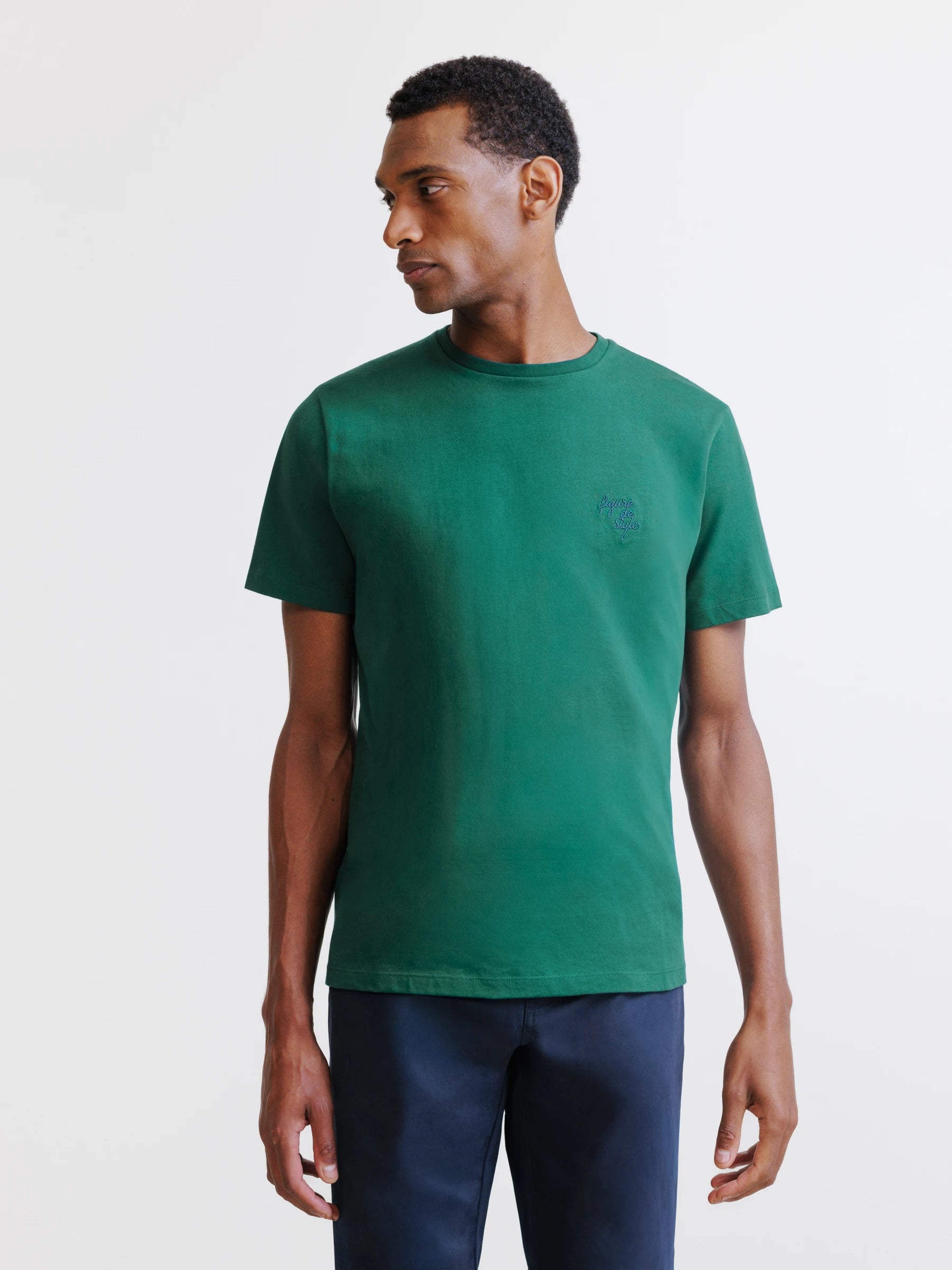 Dark green short-sleeved T-shirt