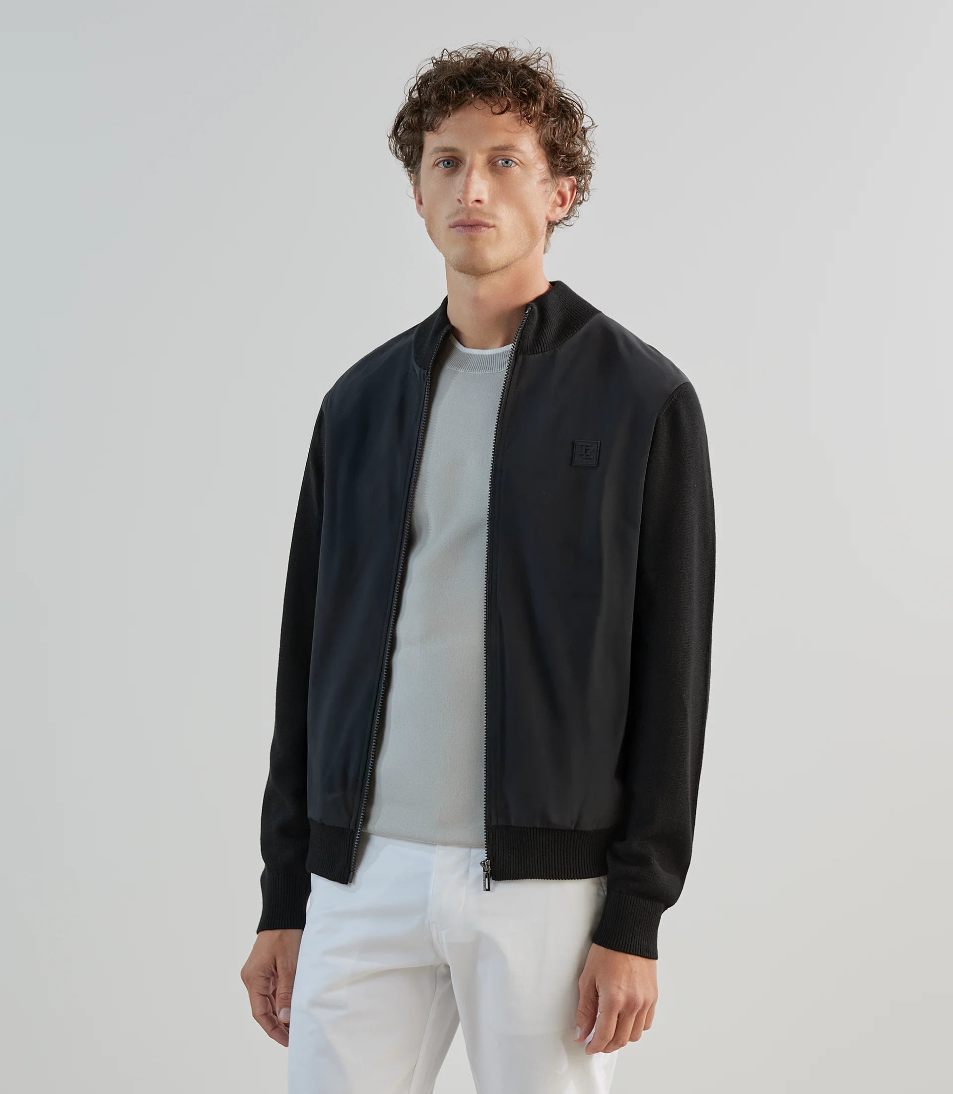 Gilet col montant bi - matière noir - IZAC