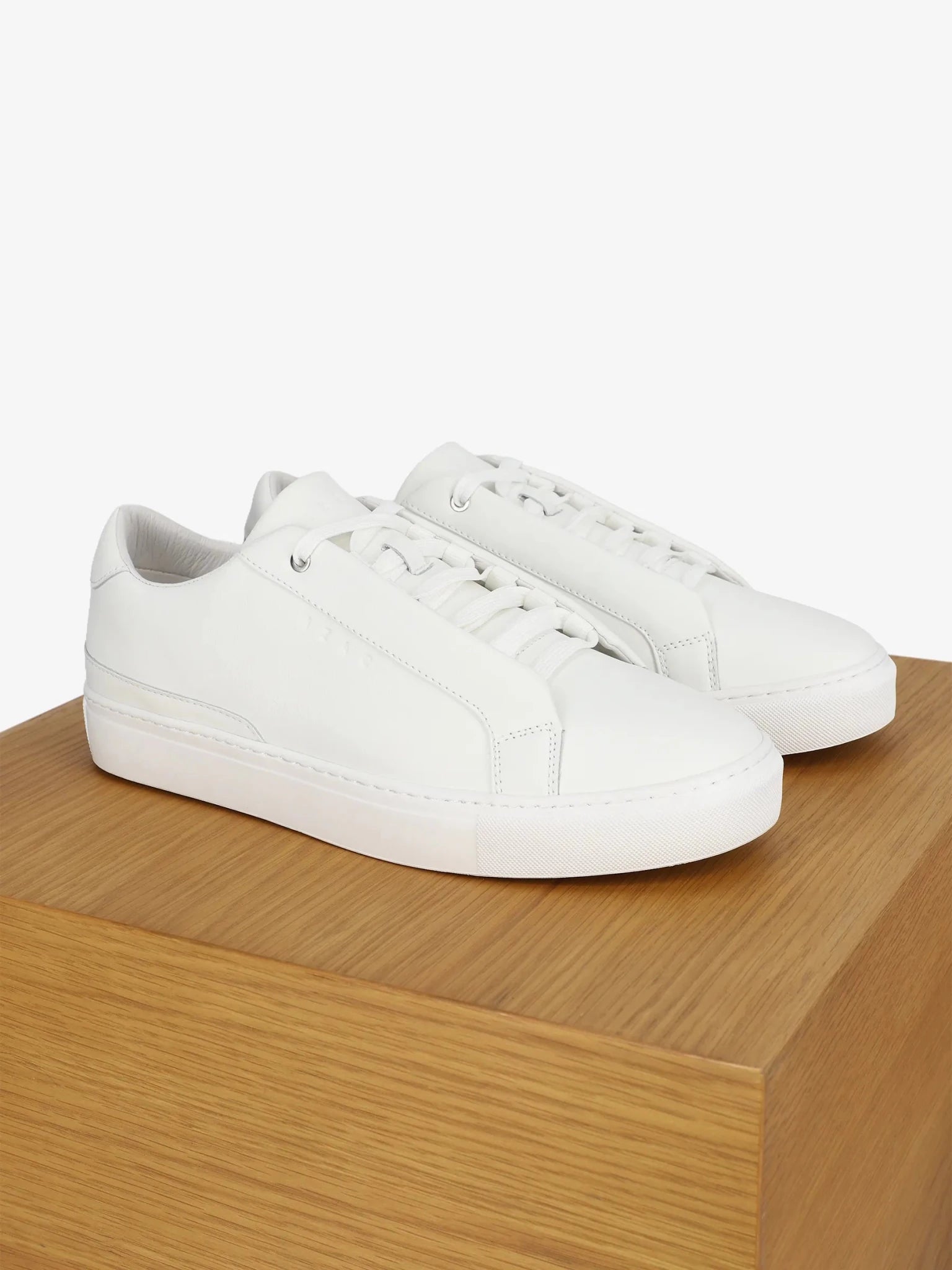 Baskets en cuir blanc - IZAC