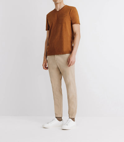 T-shirt col V avec poche camel - IZAC