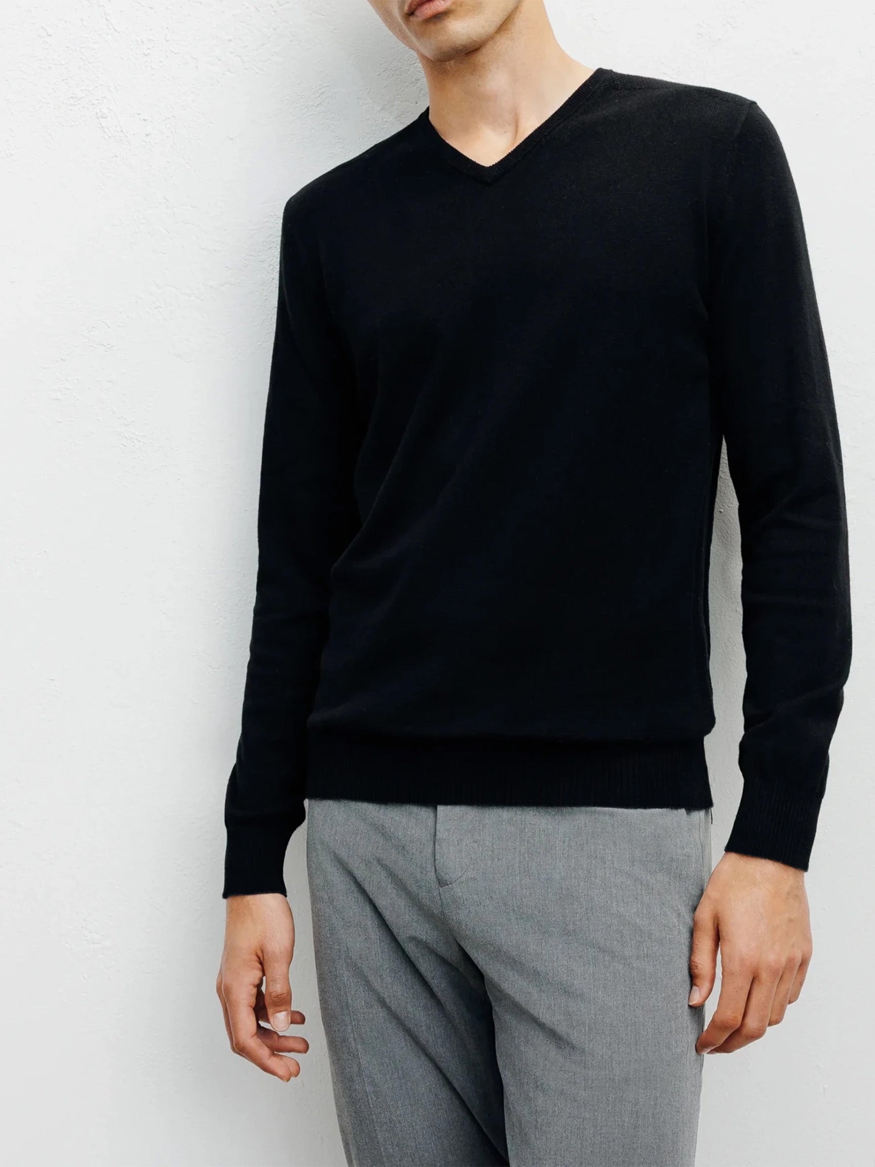 Pull col V noir
