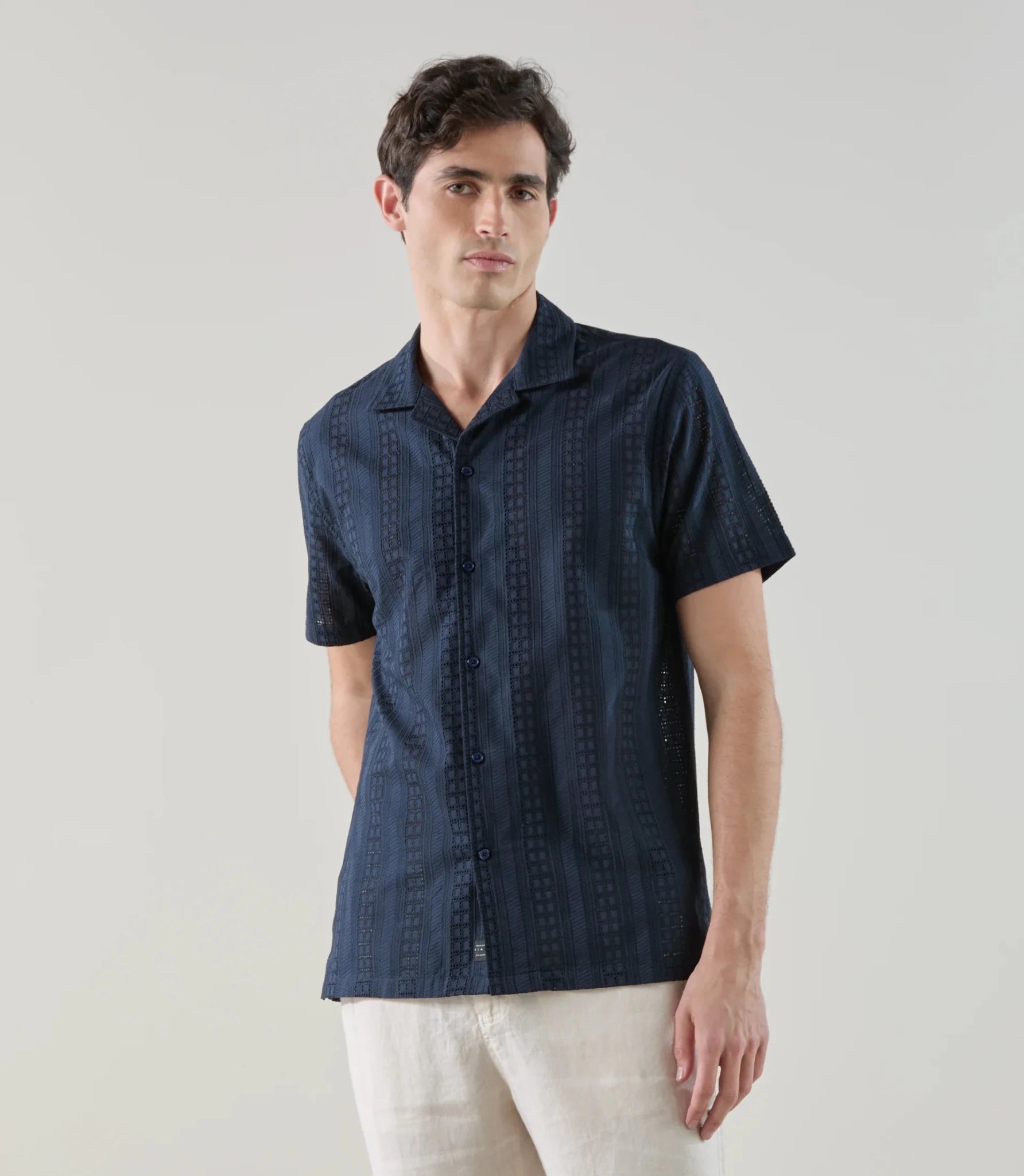 Chemise brodée marine - IZAC