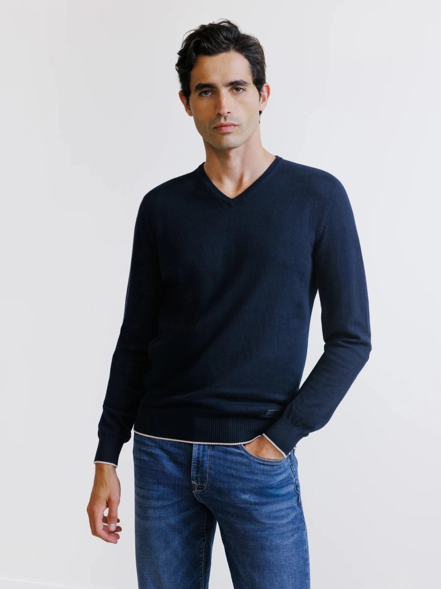 Pull col V marine - IZAC