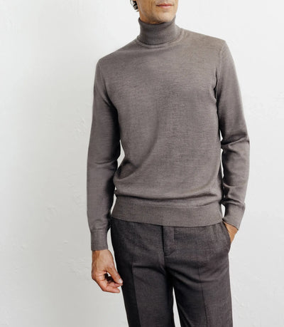 Pull col roulé châtain