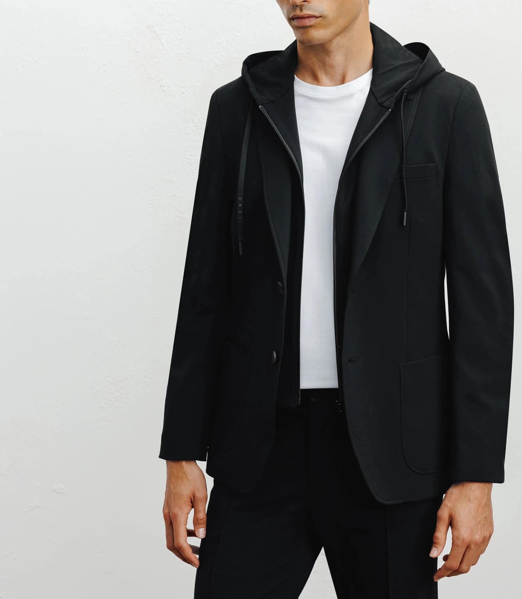Veste en maille avec parmenture noire - IZAC