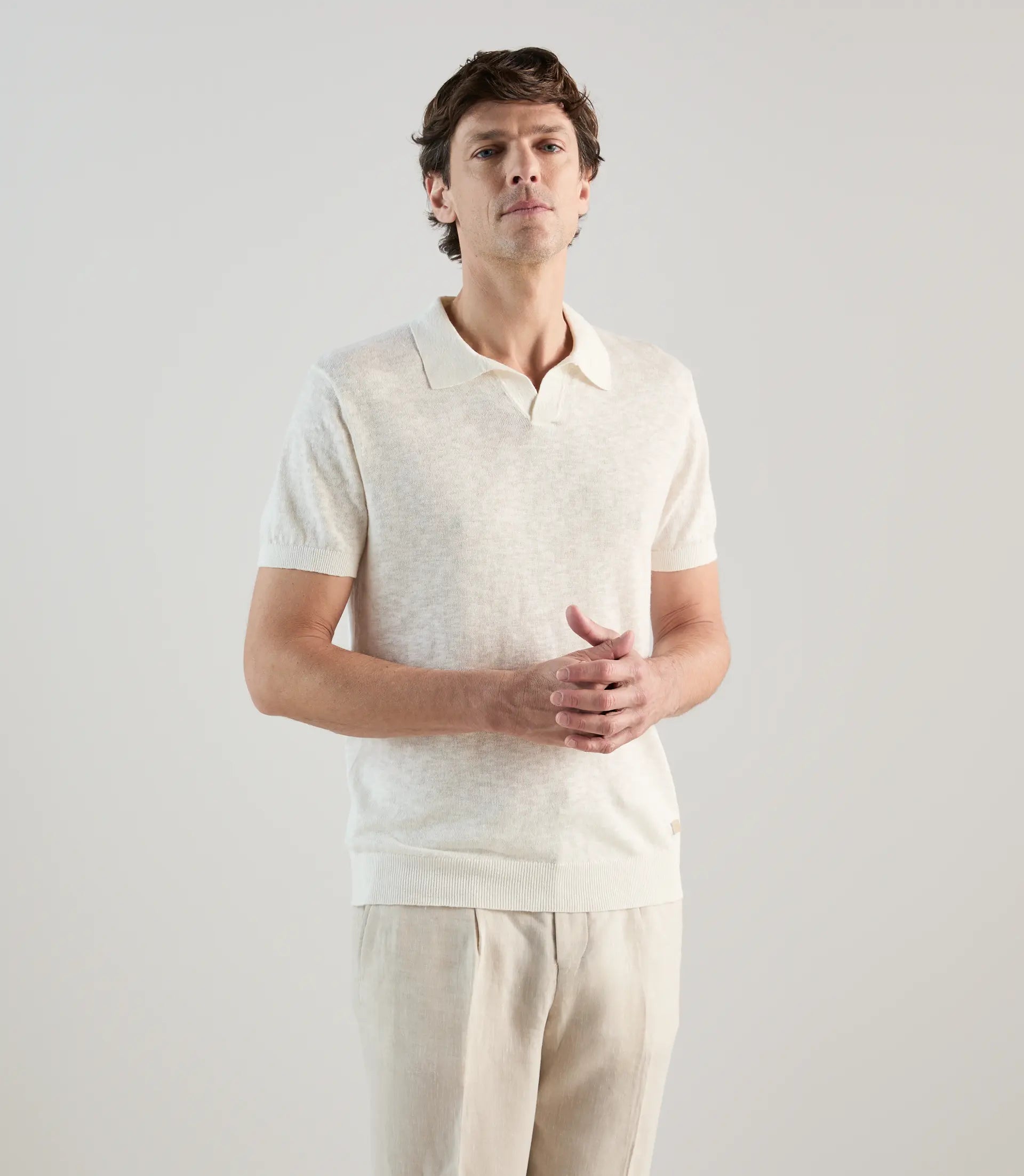 Polo à col ouvert en maille écru - IZAC