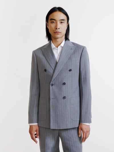 Costume croisé rayé gris