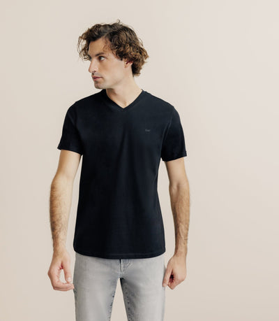 T-shirt col V noir - IZAC