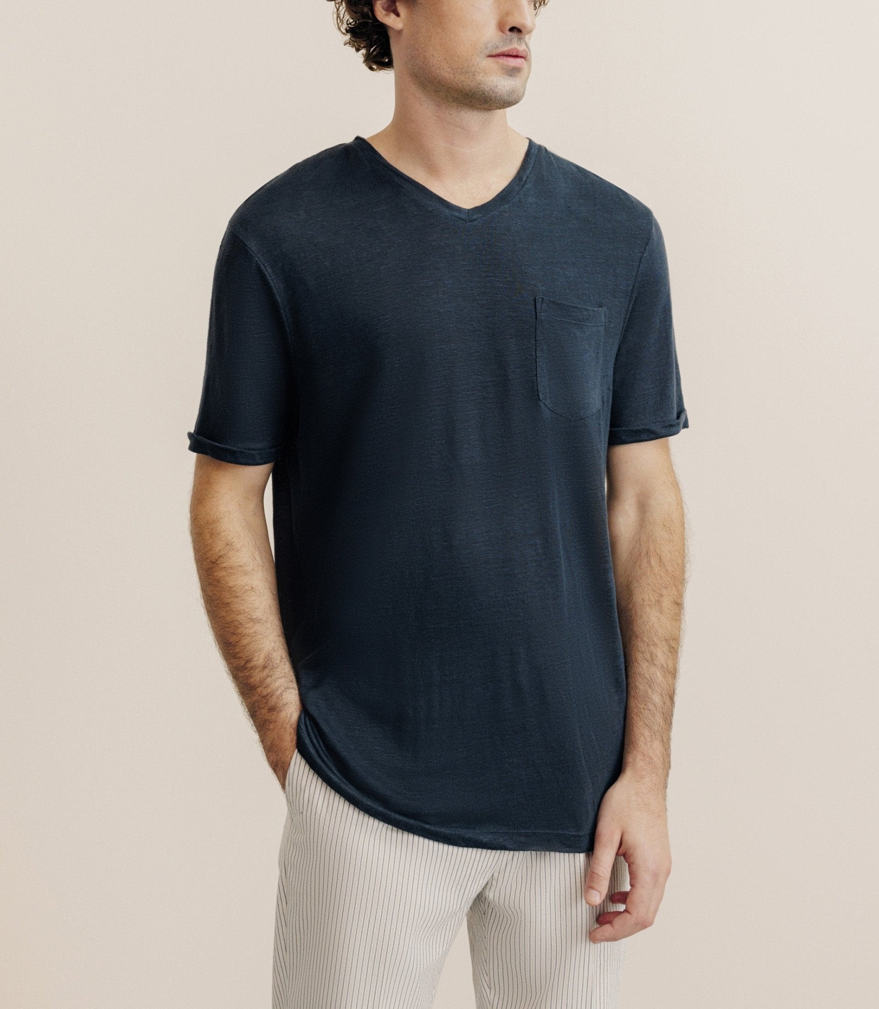 T-shirt col V 100% lin marine - IZAC