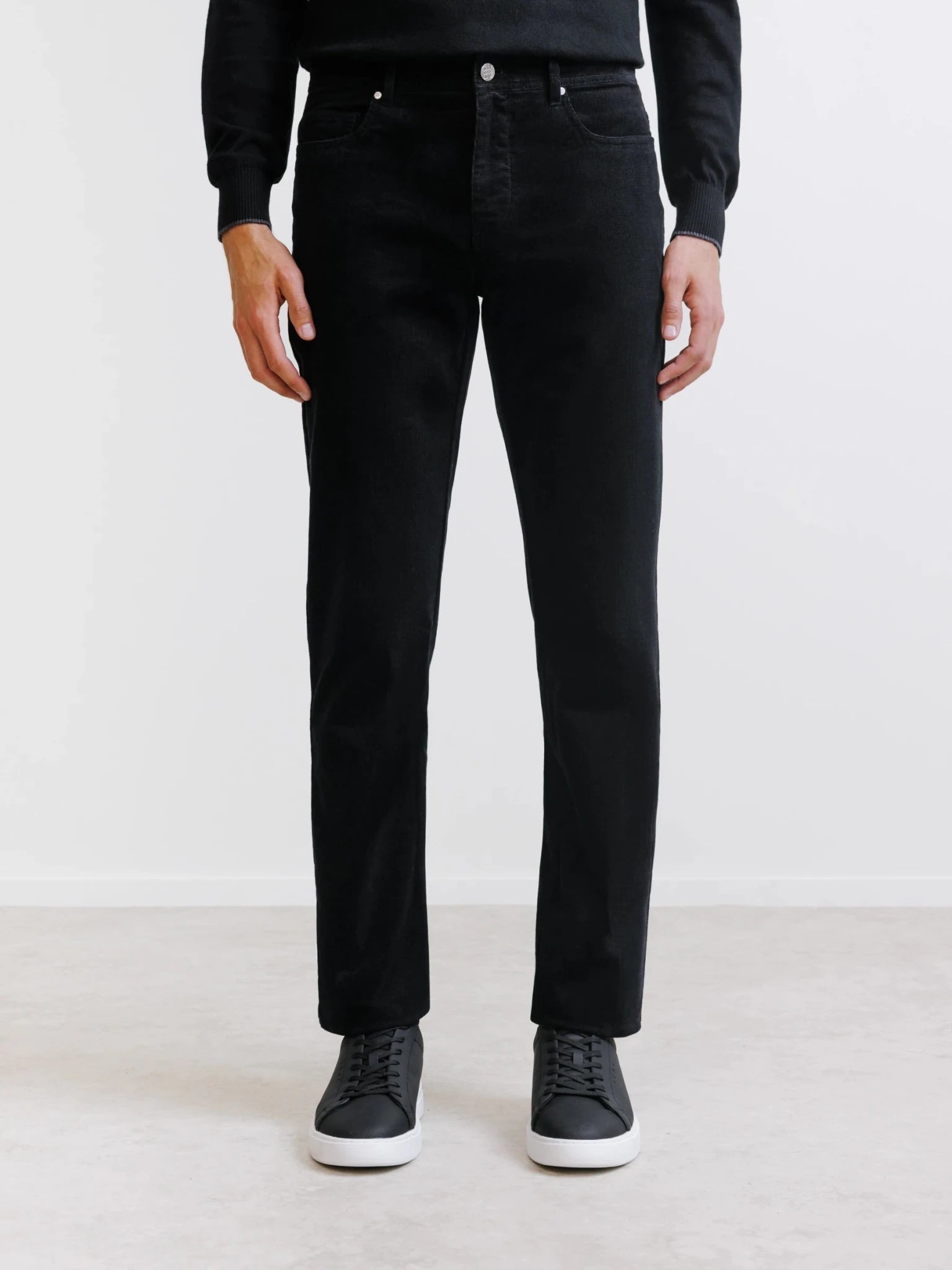 Pantalon en velours noir - IZAC