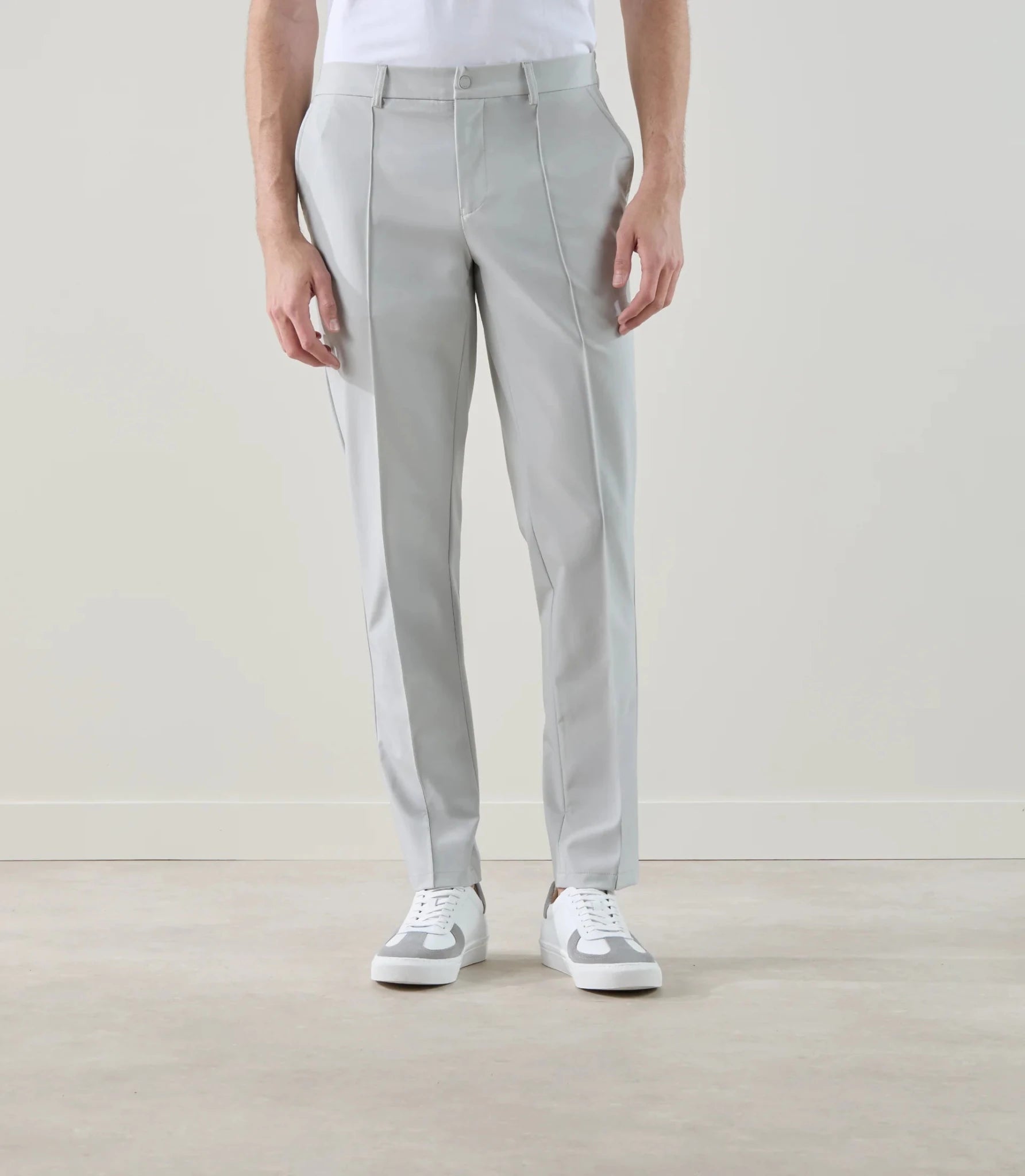 Pantalon ville en tissu technique gris clair - IZAC