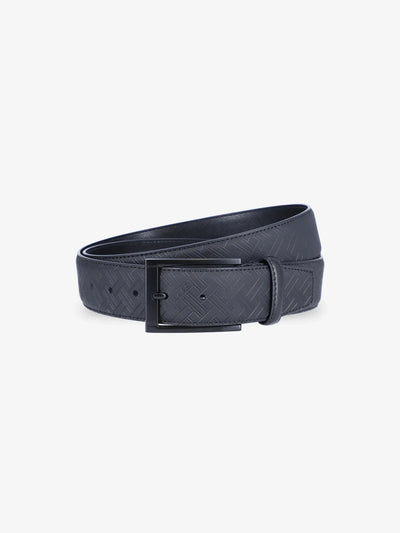 Black buckle belt