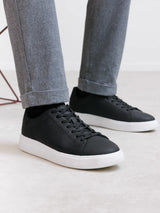 Baskets en cuir noir