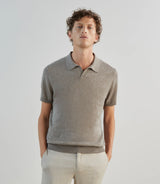 Polo à col ouvert en maille taupe - IZAC