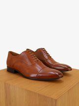 Brown leather richelieu shoes