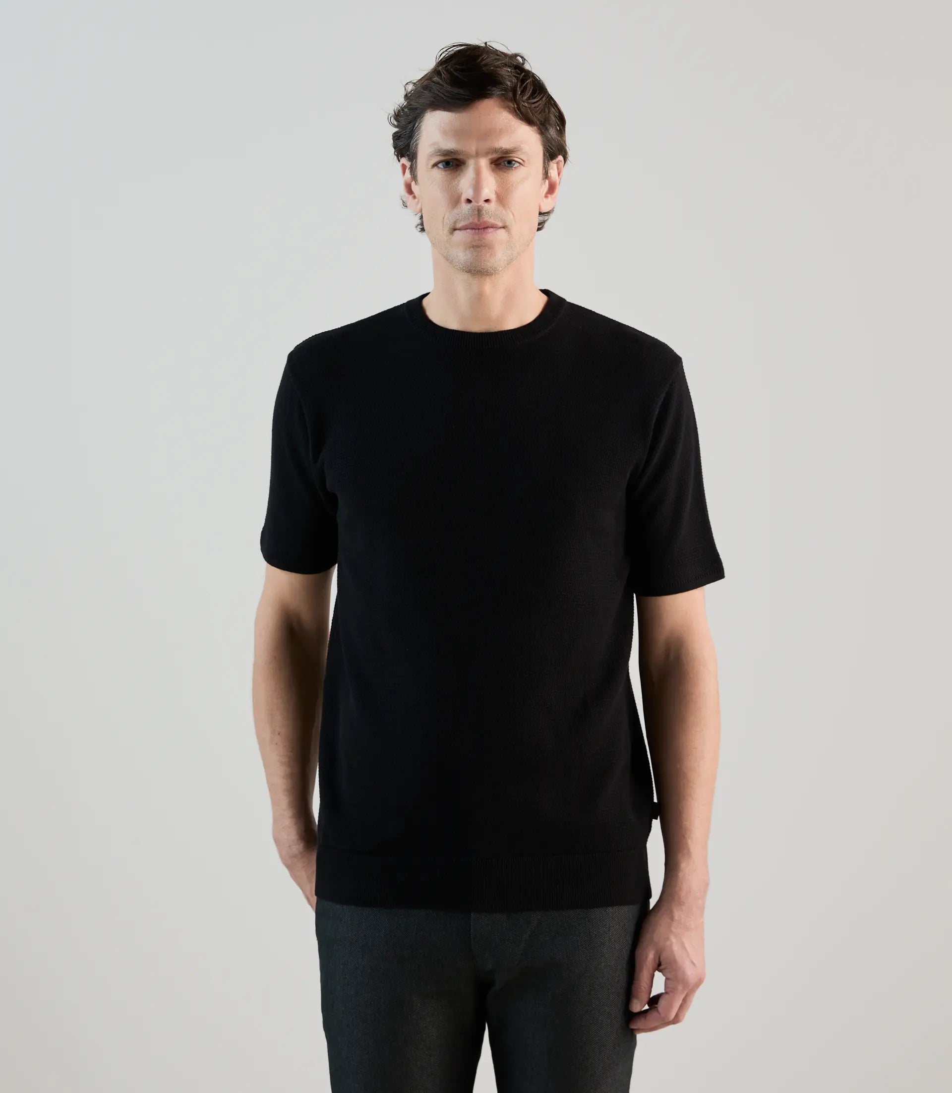 T-shirt à manches courtes en jeu de points noir - IZAC