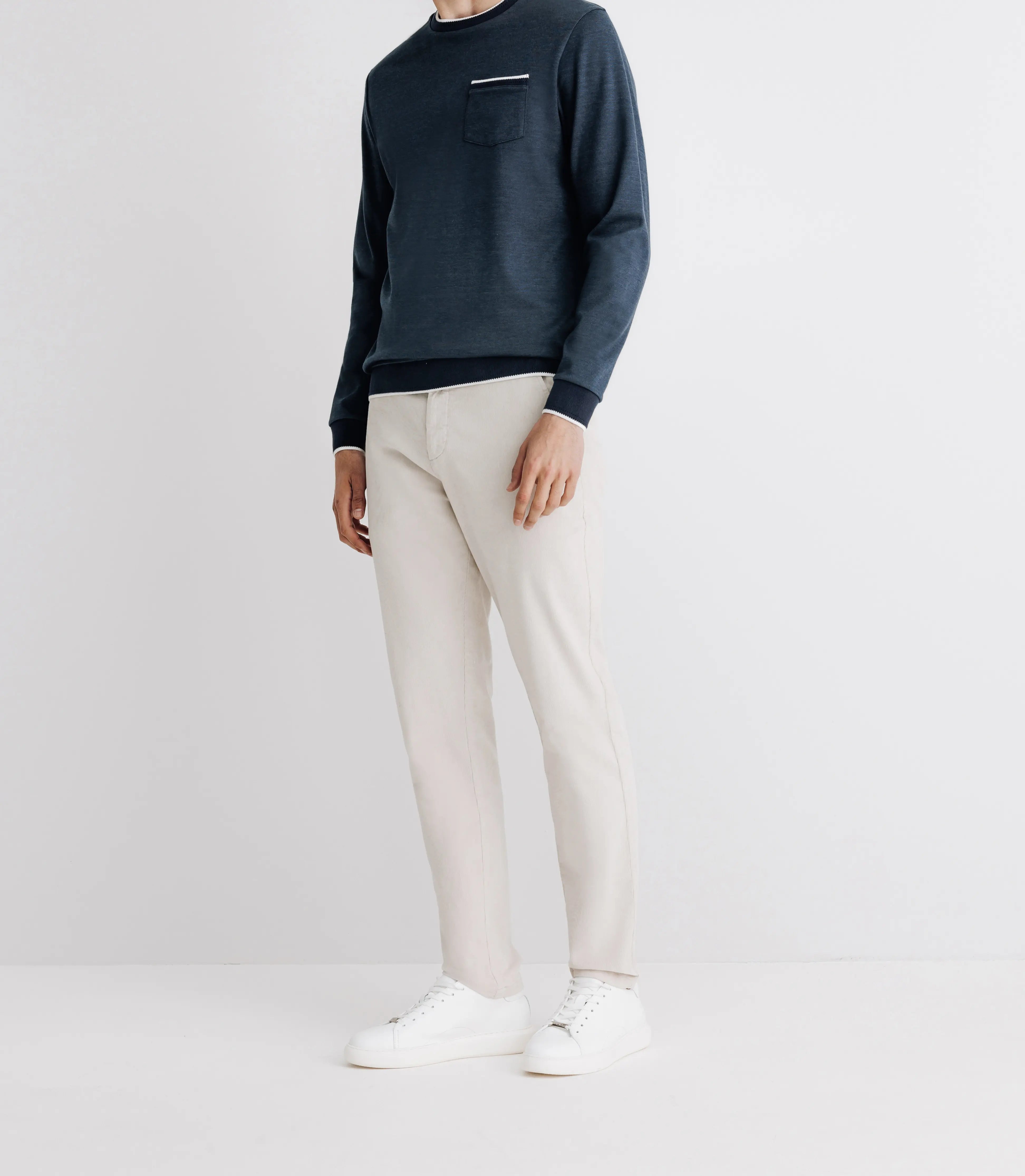 T-shirt col rond avec poche marine - IZAC