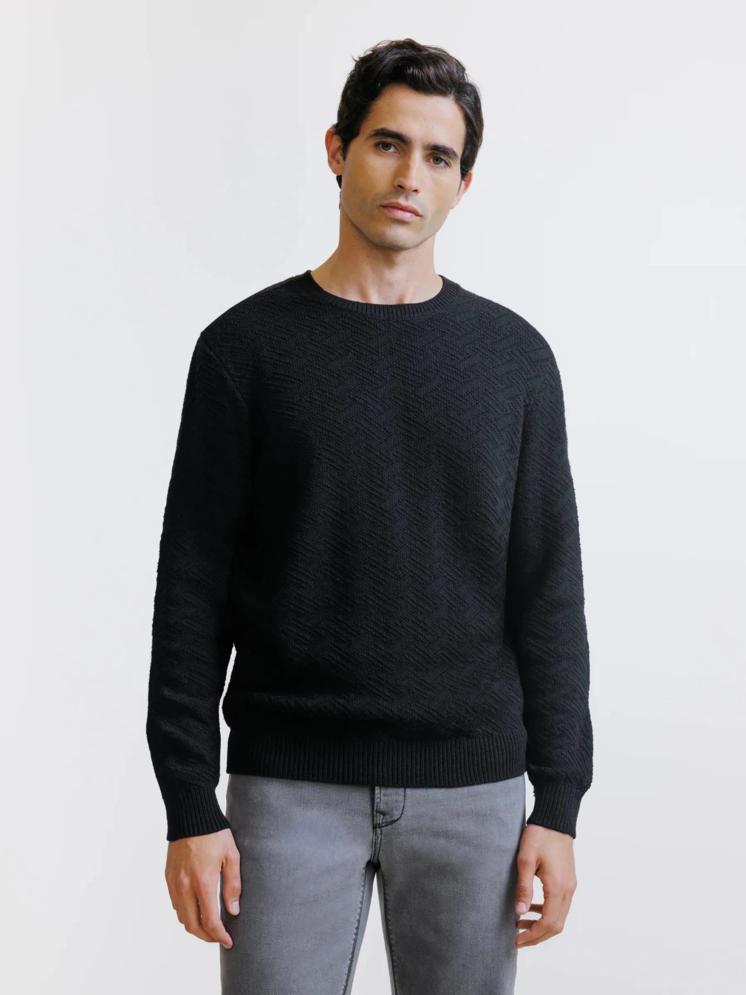 Pull jacquard col rond noir - IZAC