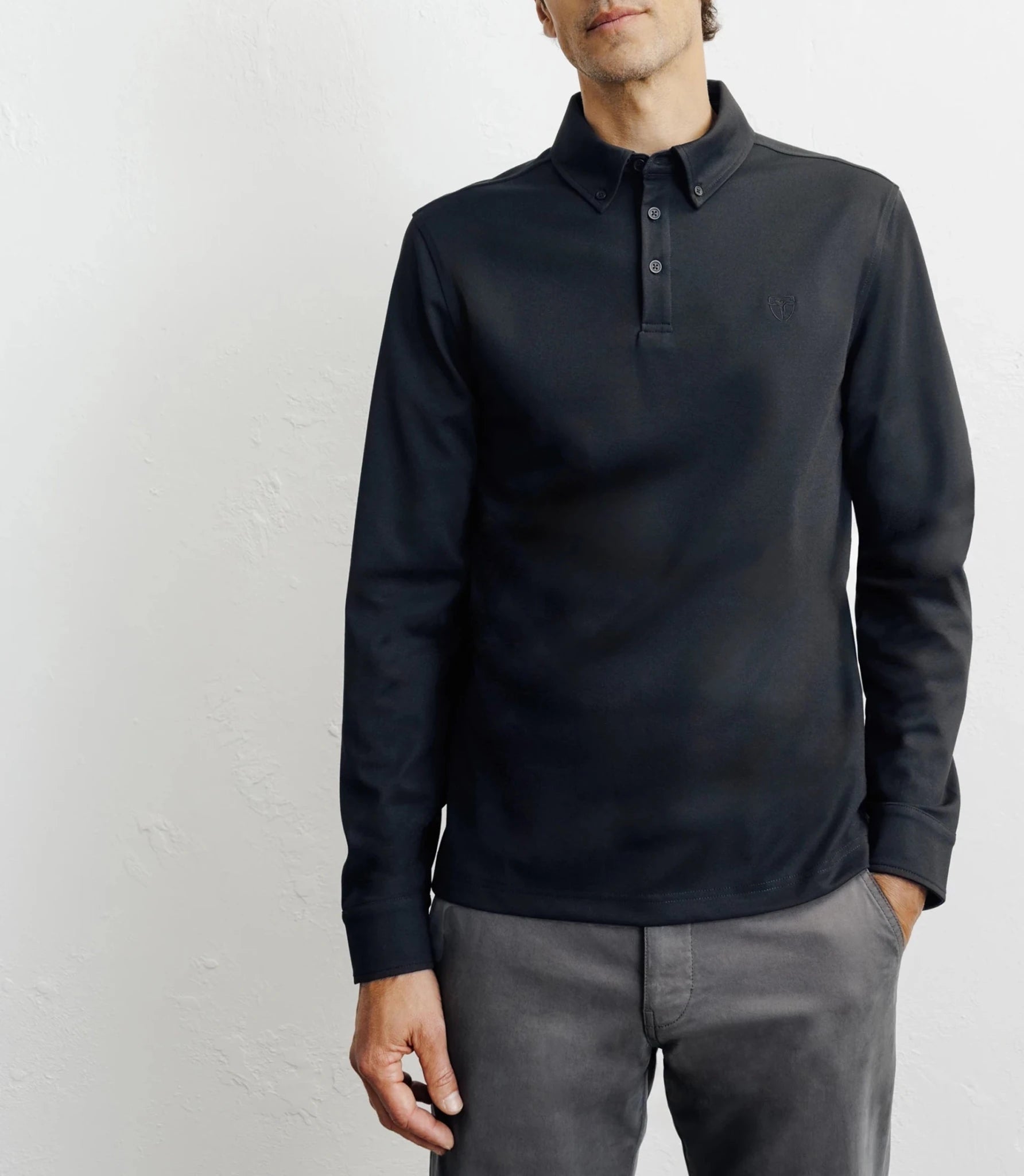 Long-sleeved button-down polo shirt, black