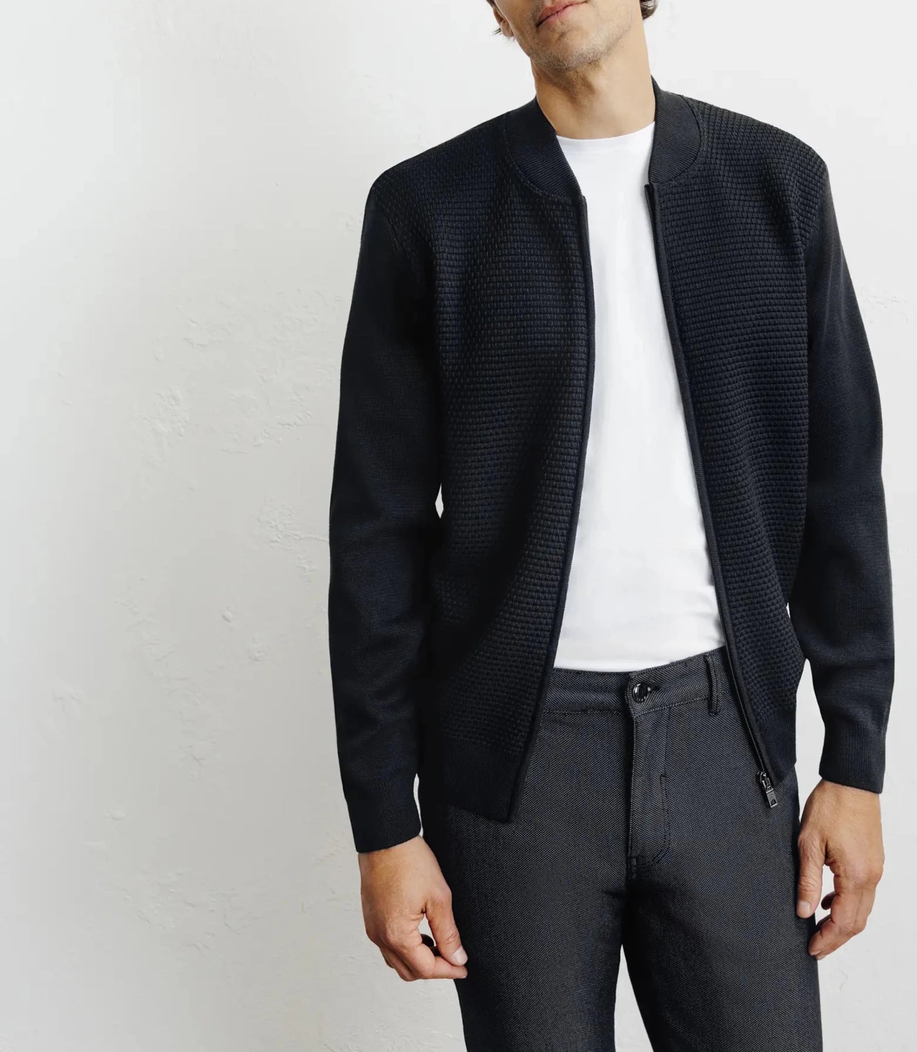 Gilet zippé jeux de points noir - IZAC