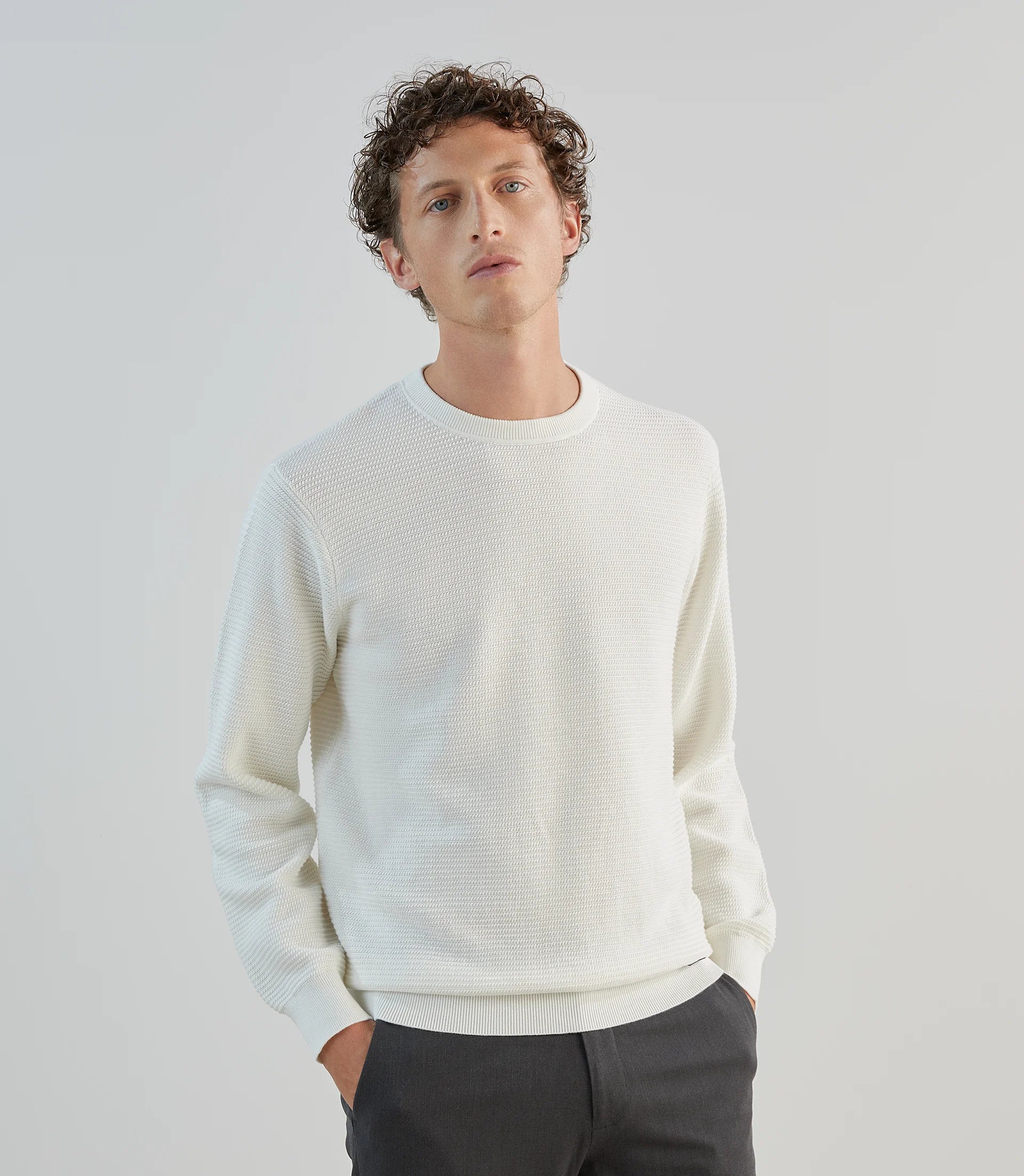 Pull col rond en jeu de points écru - IZAC