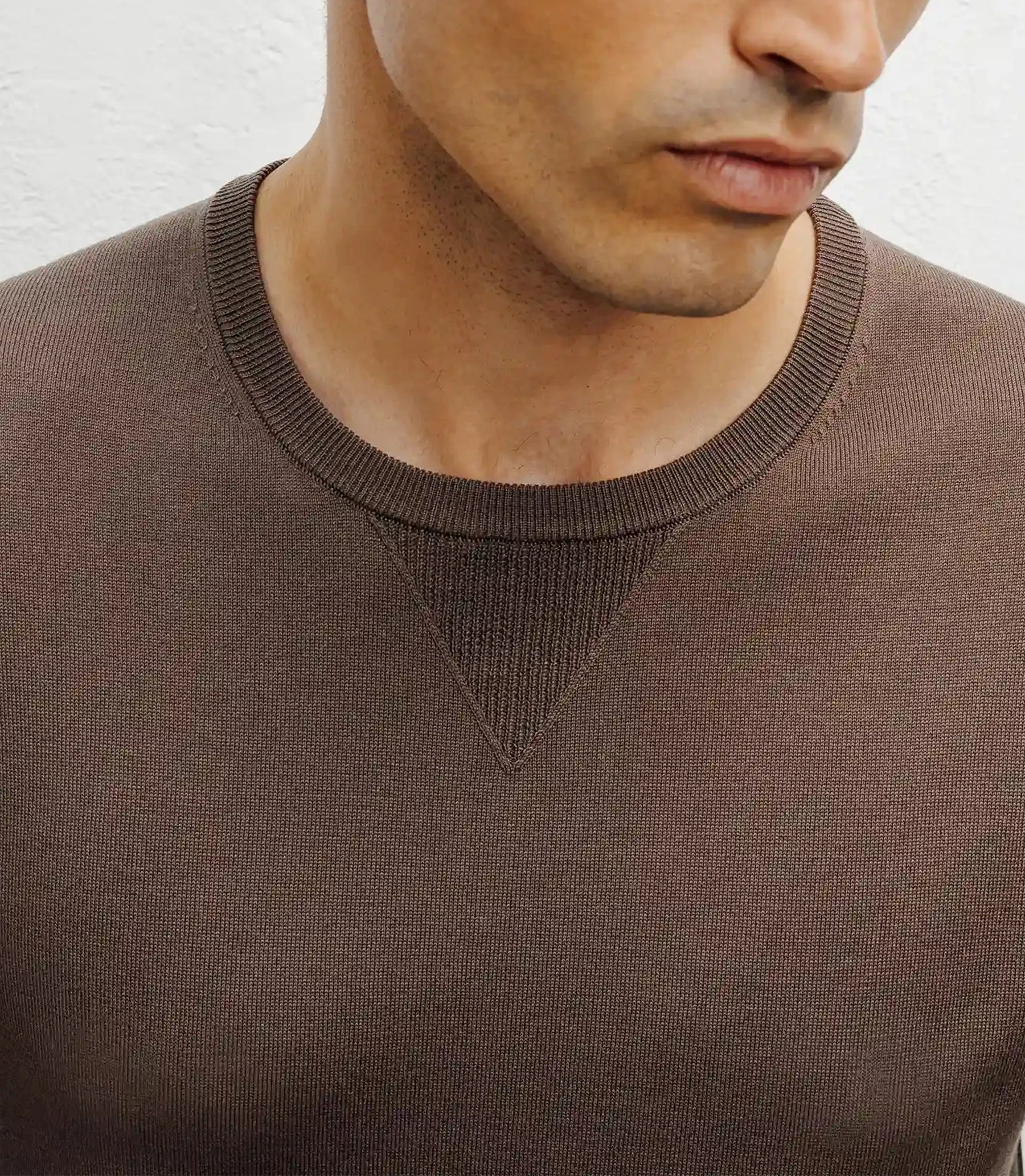 Pull manches longues col rond en maille chatain - IZAC