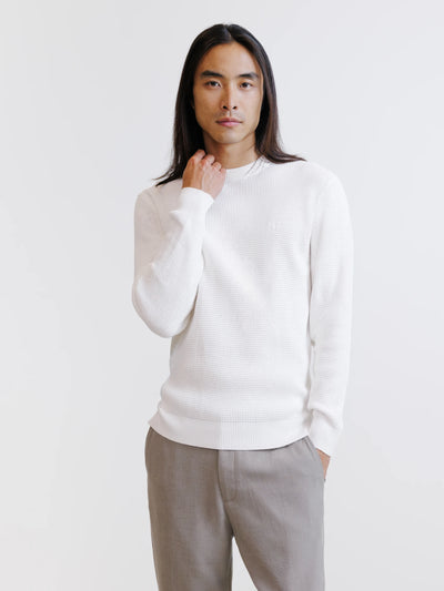 Ecru round-neck jumper with textured knit