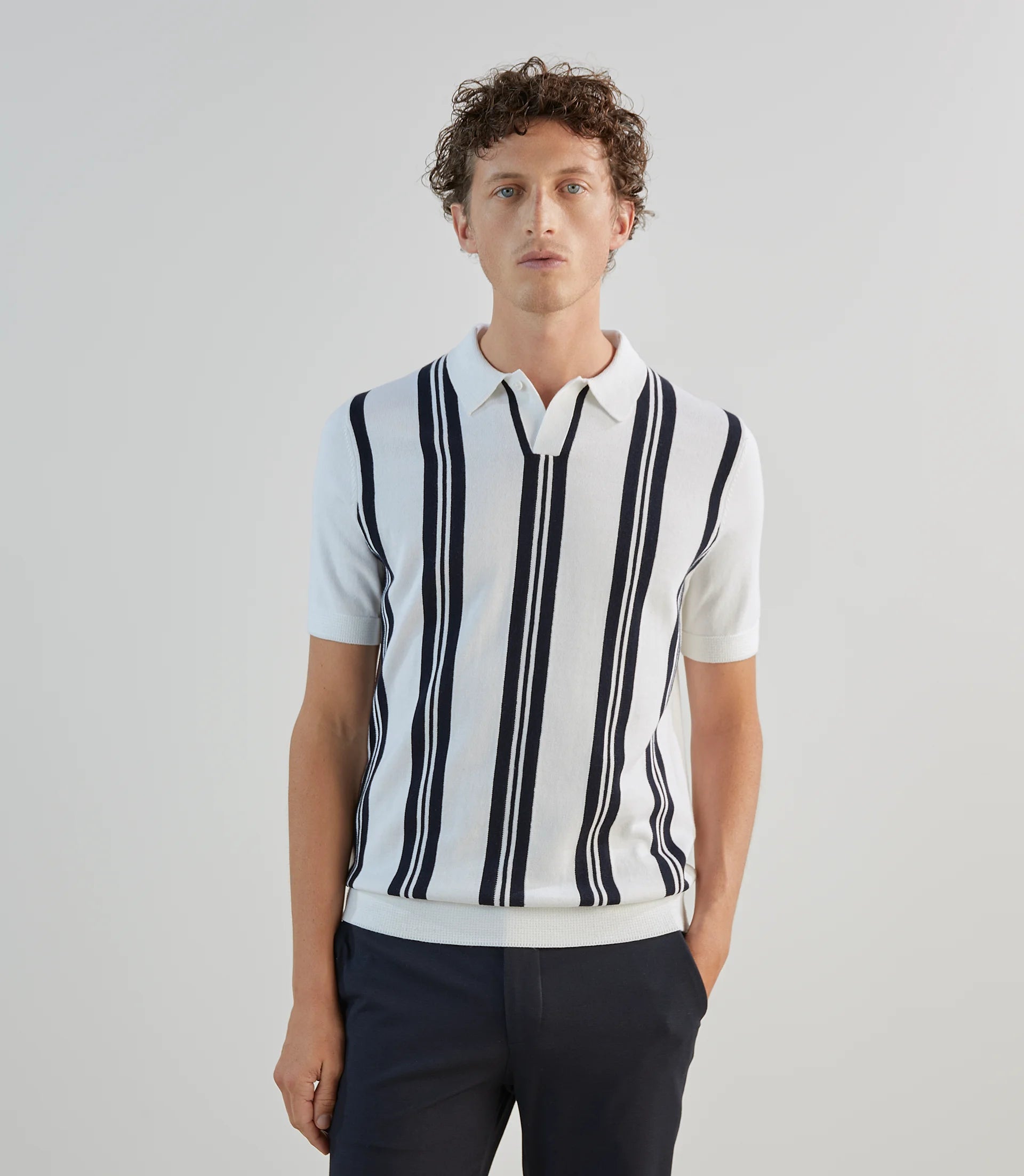 Polo en maille à rayures blanches - IZAC