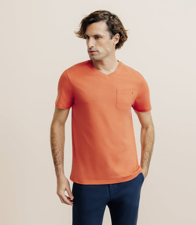 T-shirt col V avec poche orange - IZAC