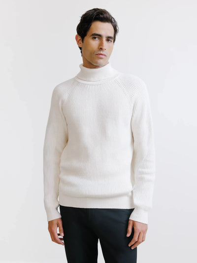 Pull col roulé en maille côtelée écru - IZAC