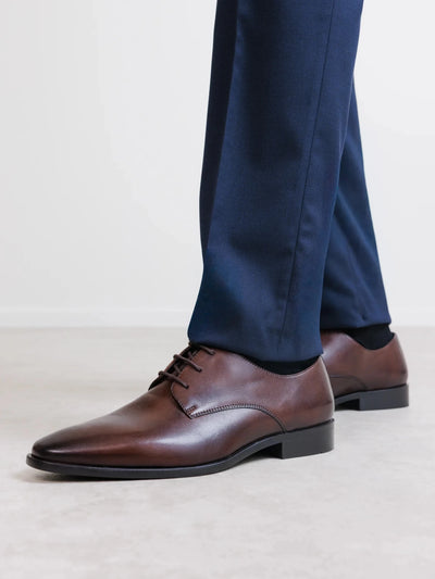 Brown leather Derby shoes