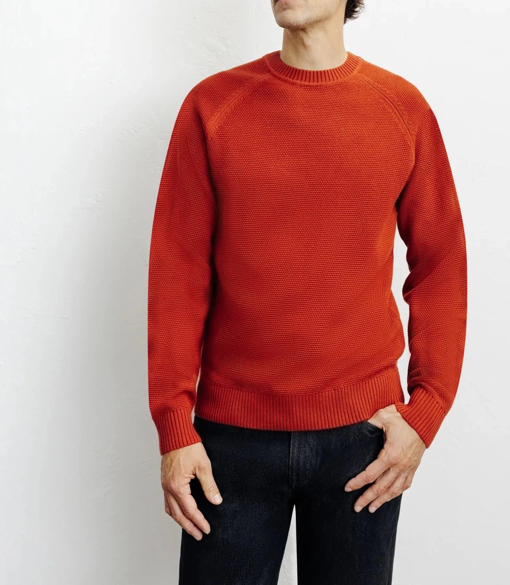 Round-neck sweater in red c