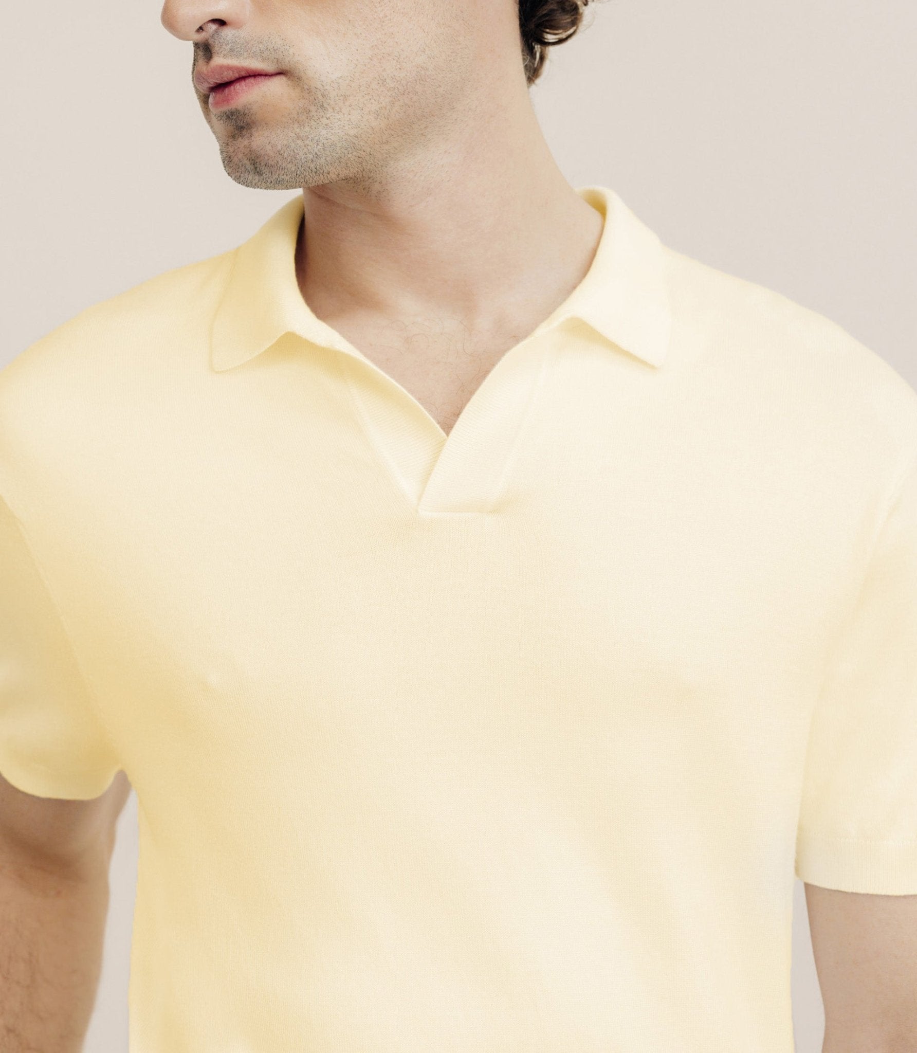 Polo col ouvert en maille jaune - IZAC
