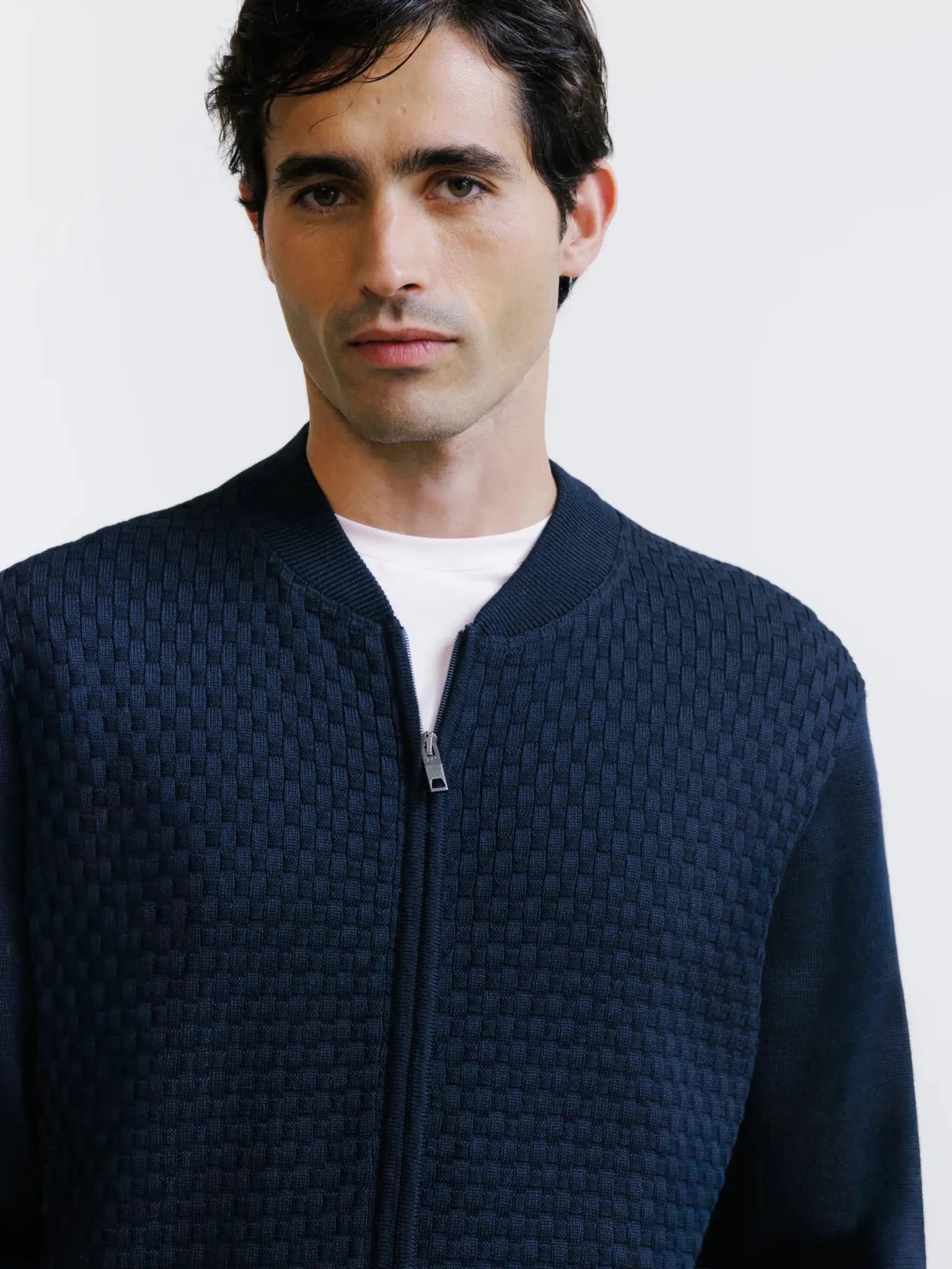 Gilet zippé à jeux de points marine - IZAC