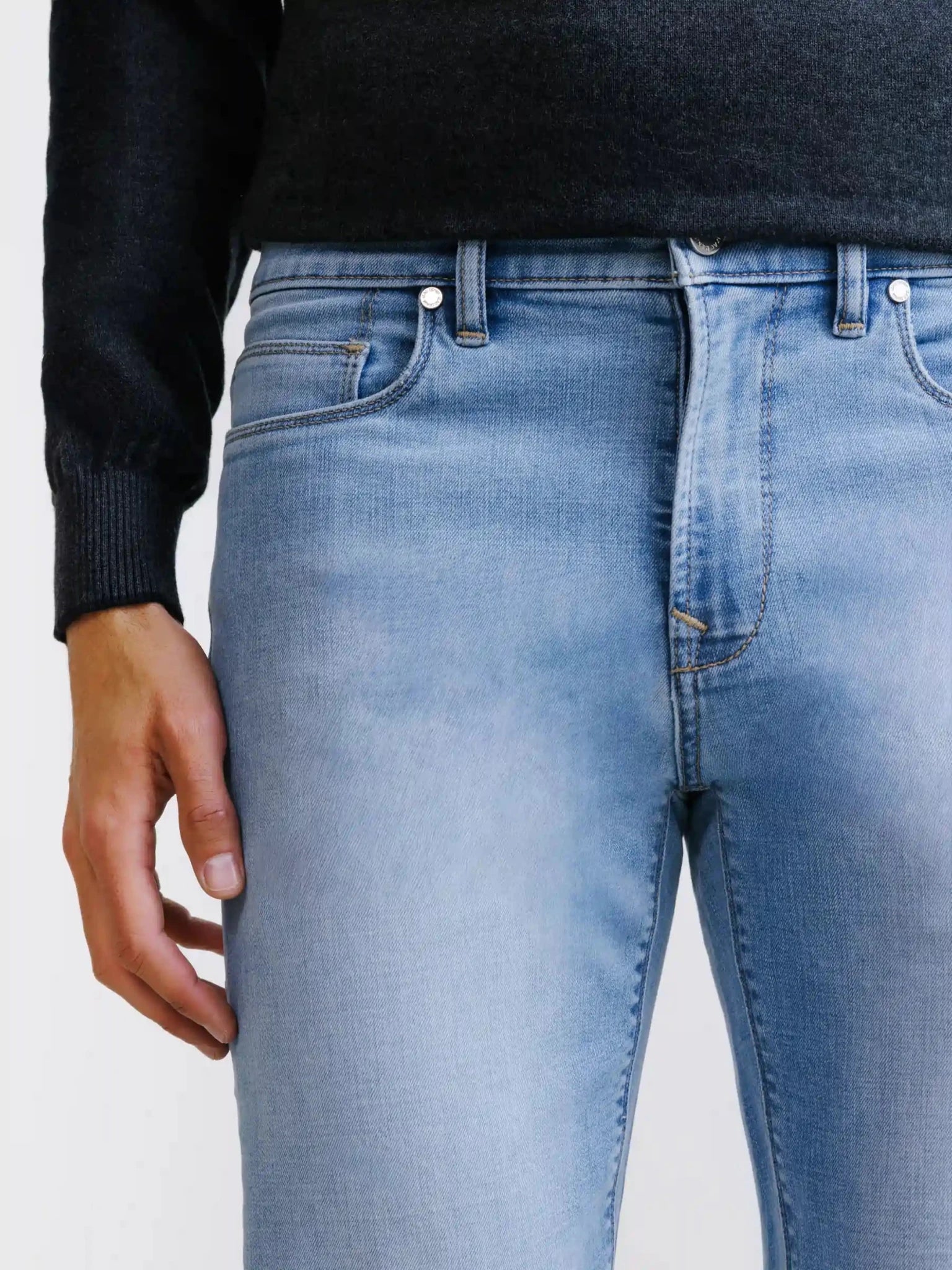 Jean 5 poches slim bleach - IZAC