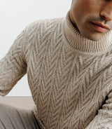 Pull col roulé torsadé beige