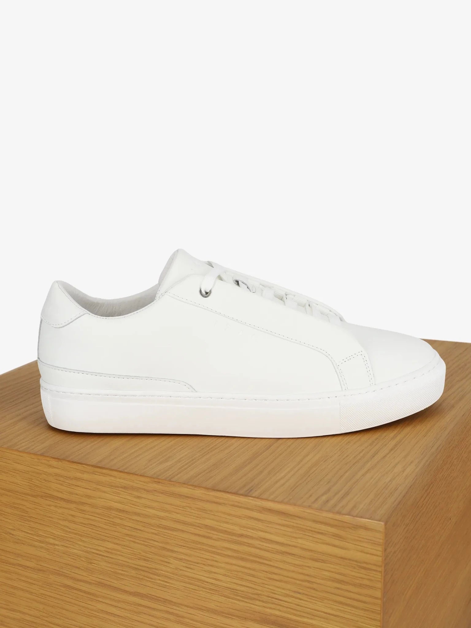 Baskets en cuir blanc - IZAC