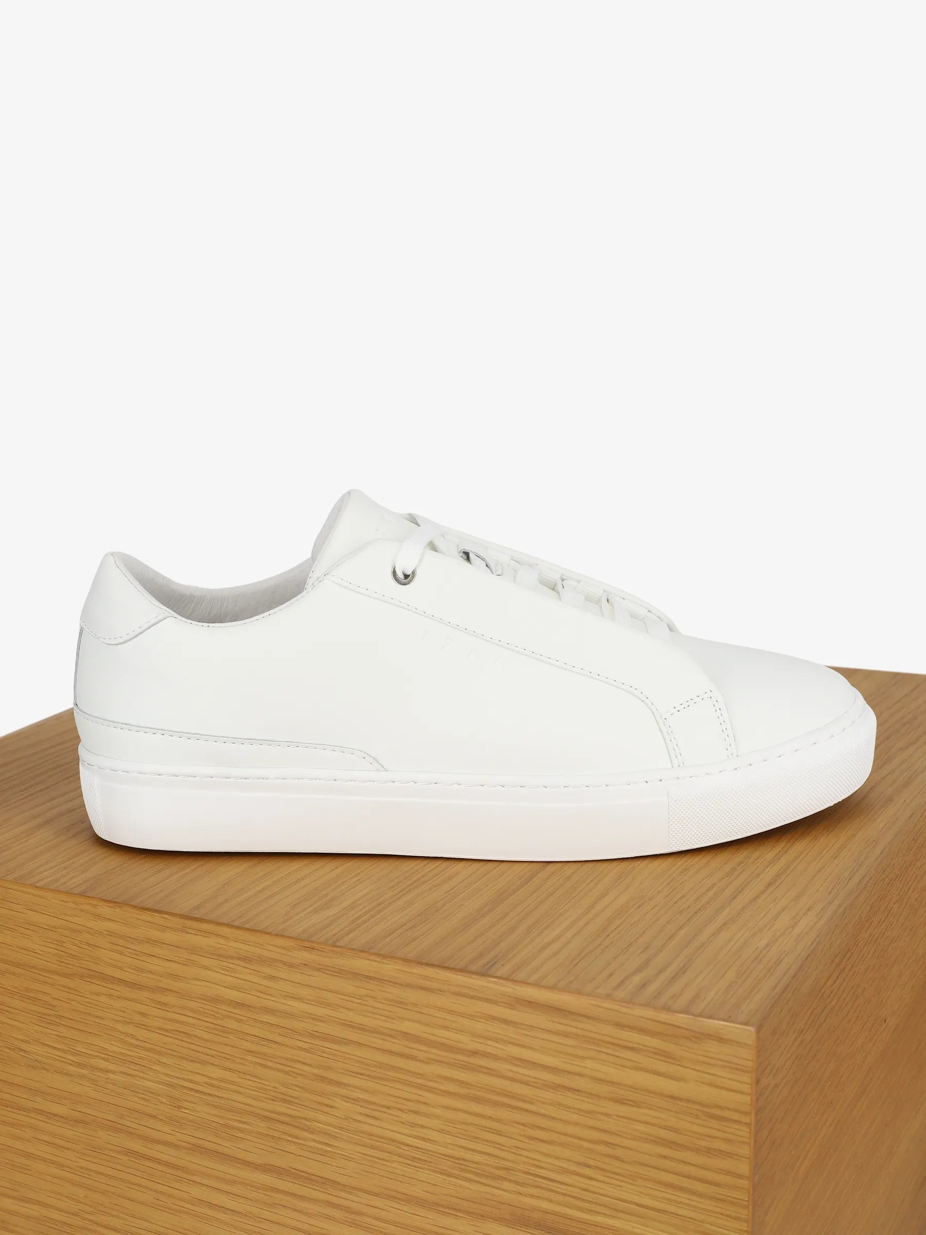 Baskets en cuir blanc