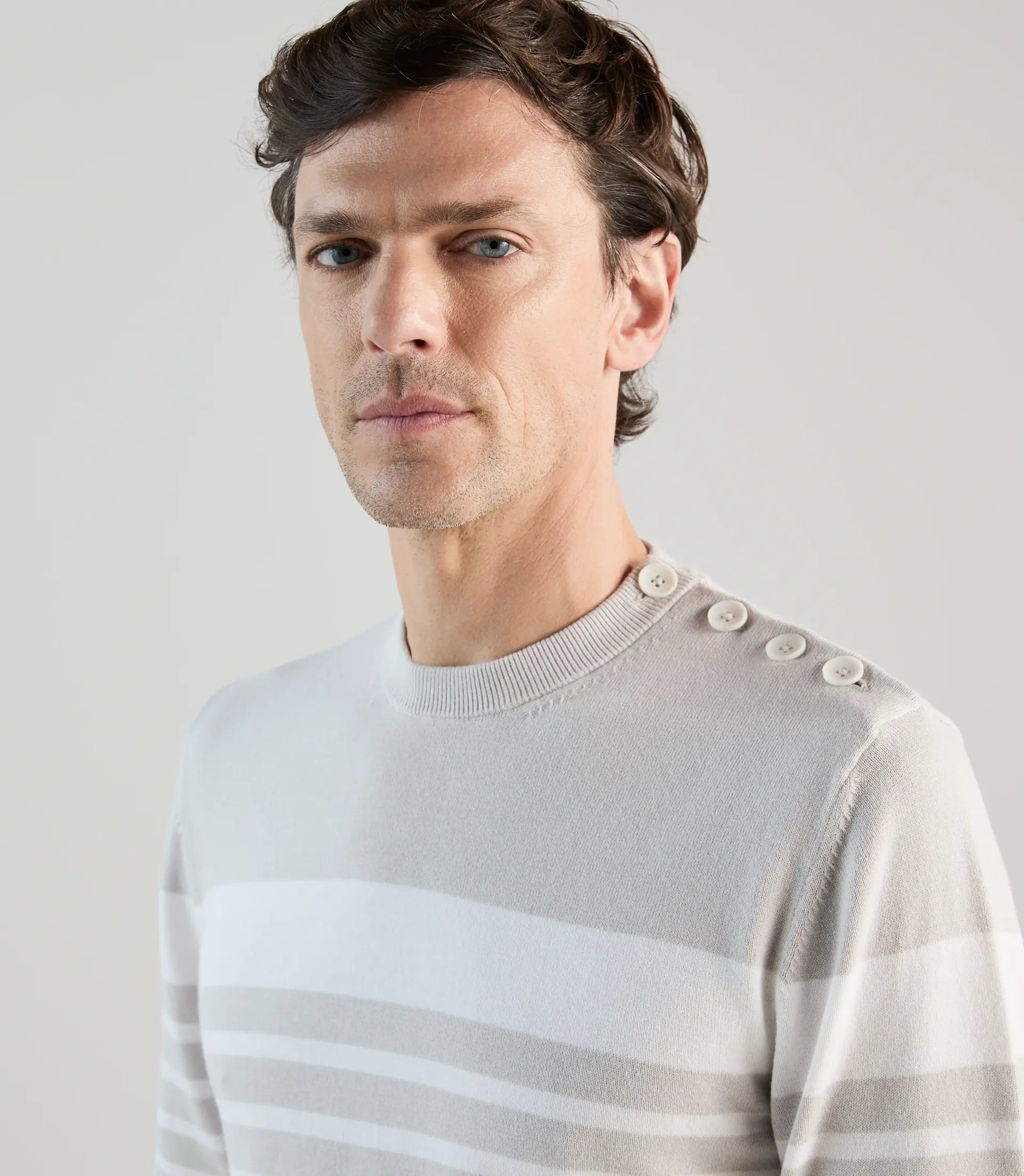 Pull col rond à rayures gris perle - IZAC