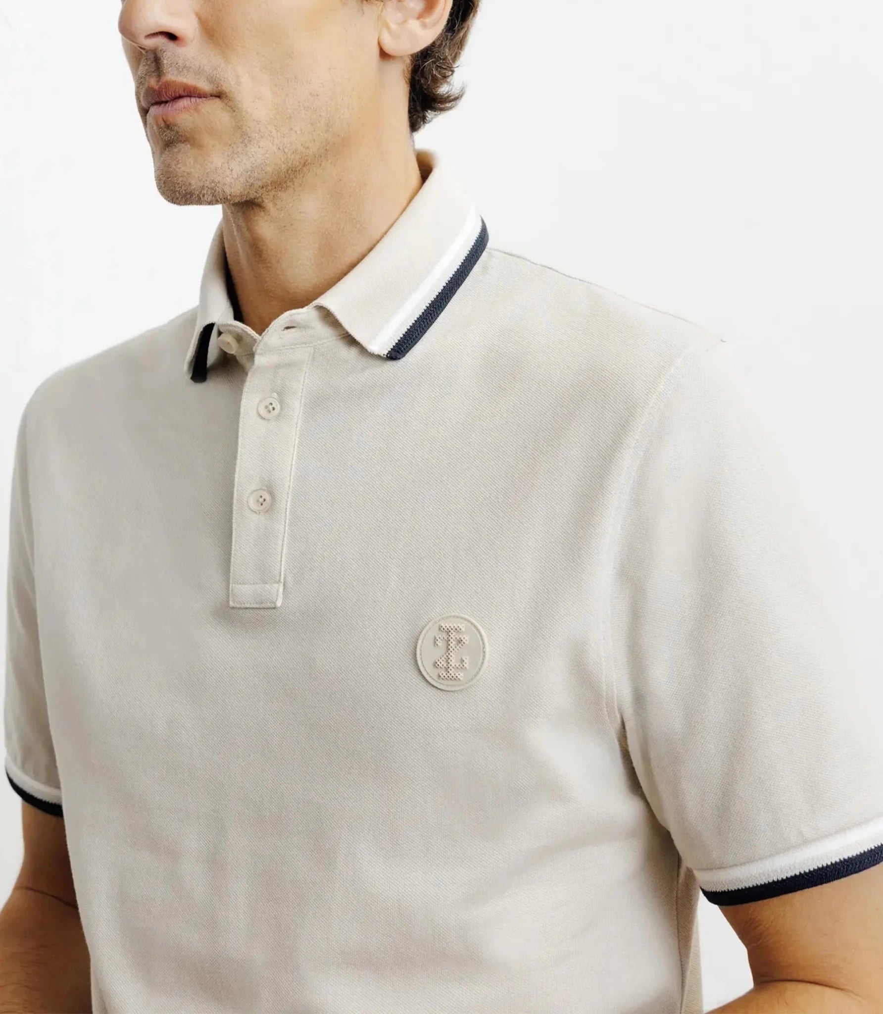 Polo piqué boutonné beige
