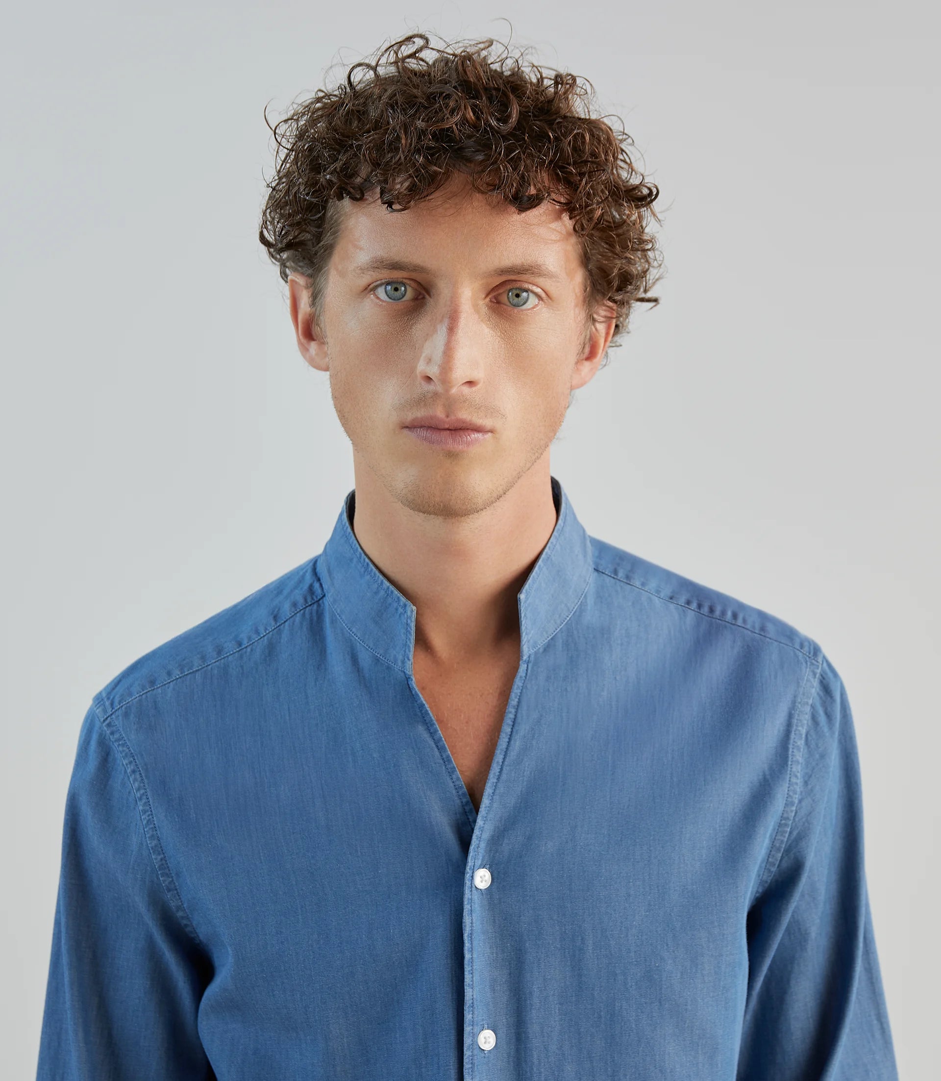 Chemise col philosophe ciel - IZAC