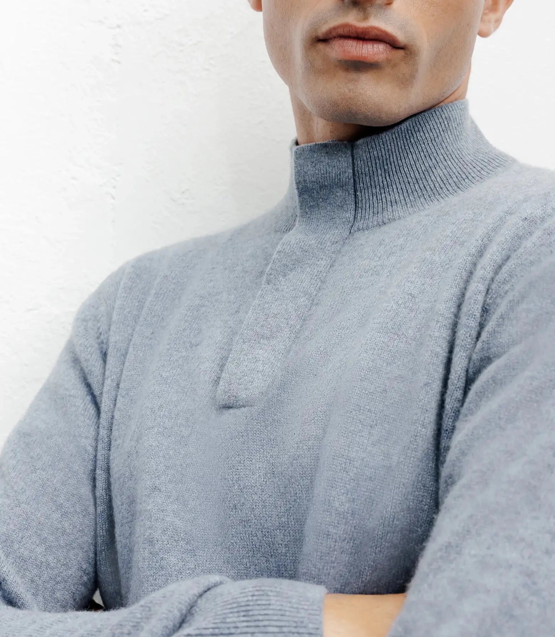 Pull col montant 100% cachemire indigo