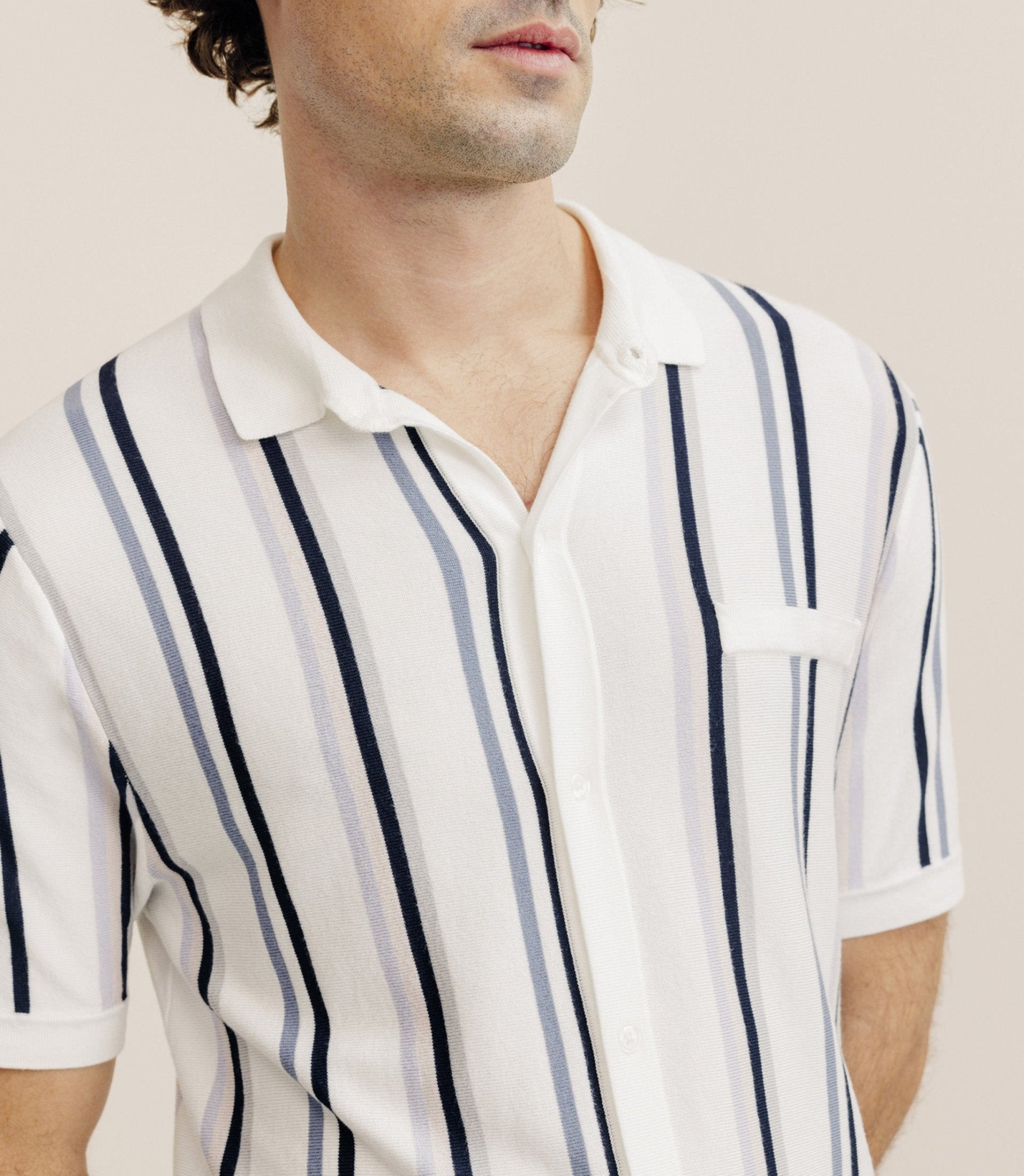 Polo boutonné en maille rayé écru - IZAC