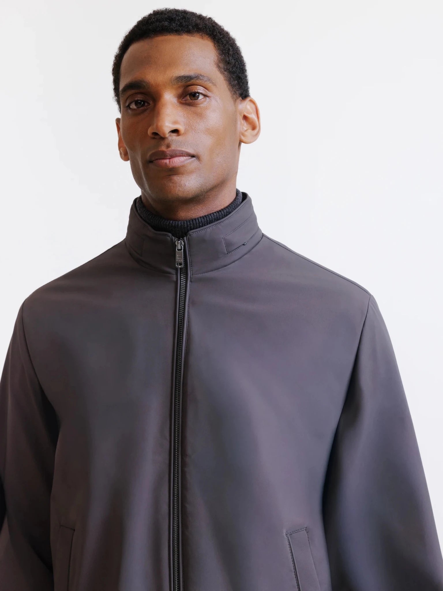 Blouson avec capuche marron