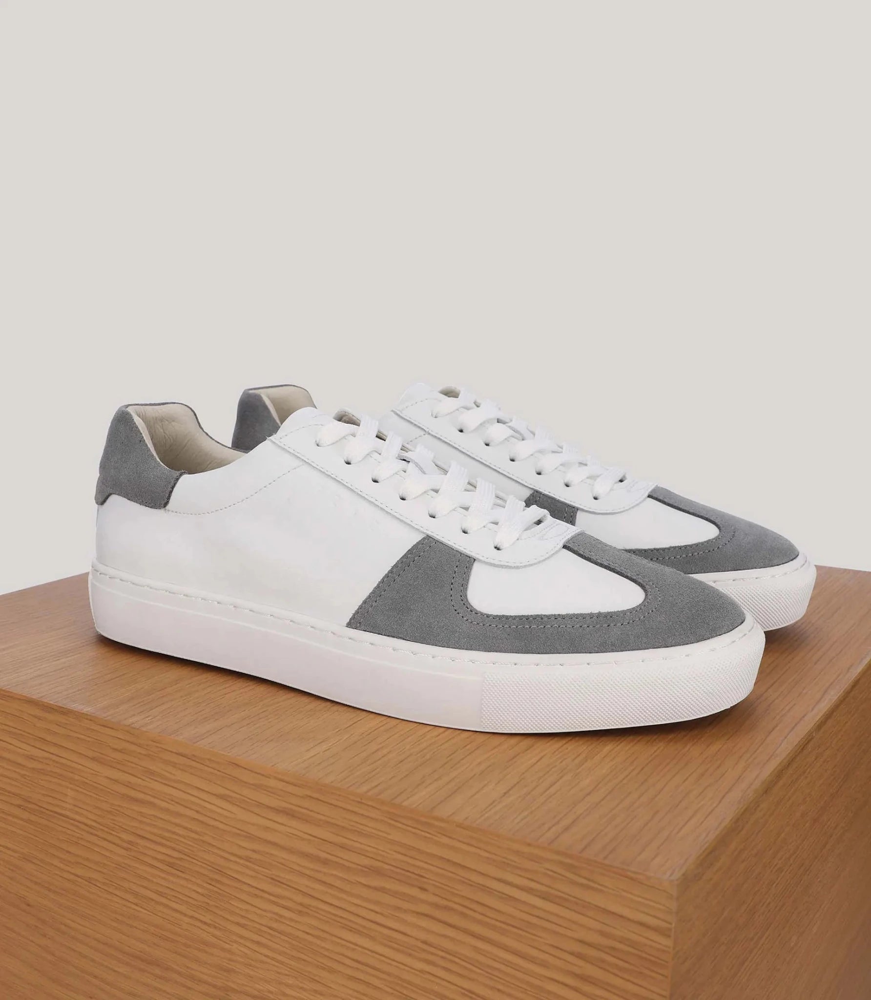 Basket bi - matière blanche - IZAC