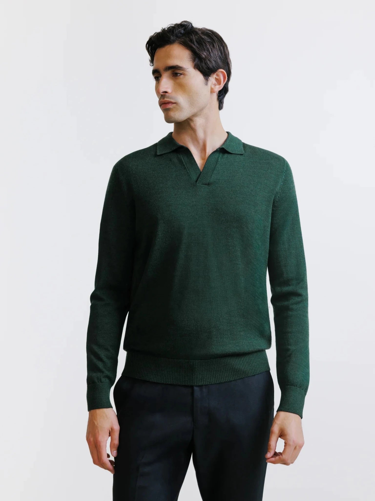 Pull col polo ouvert en laine mérinos vert foncé - IZAC