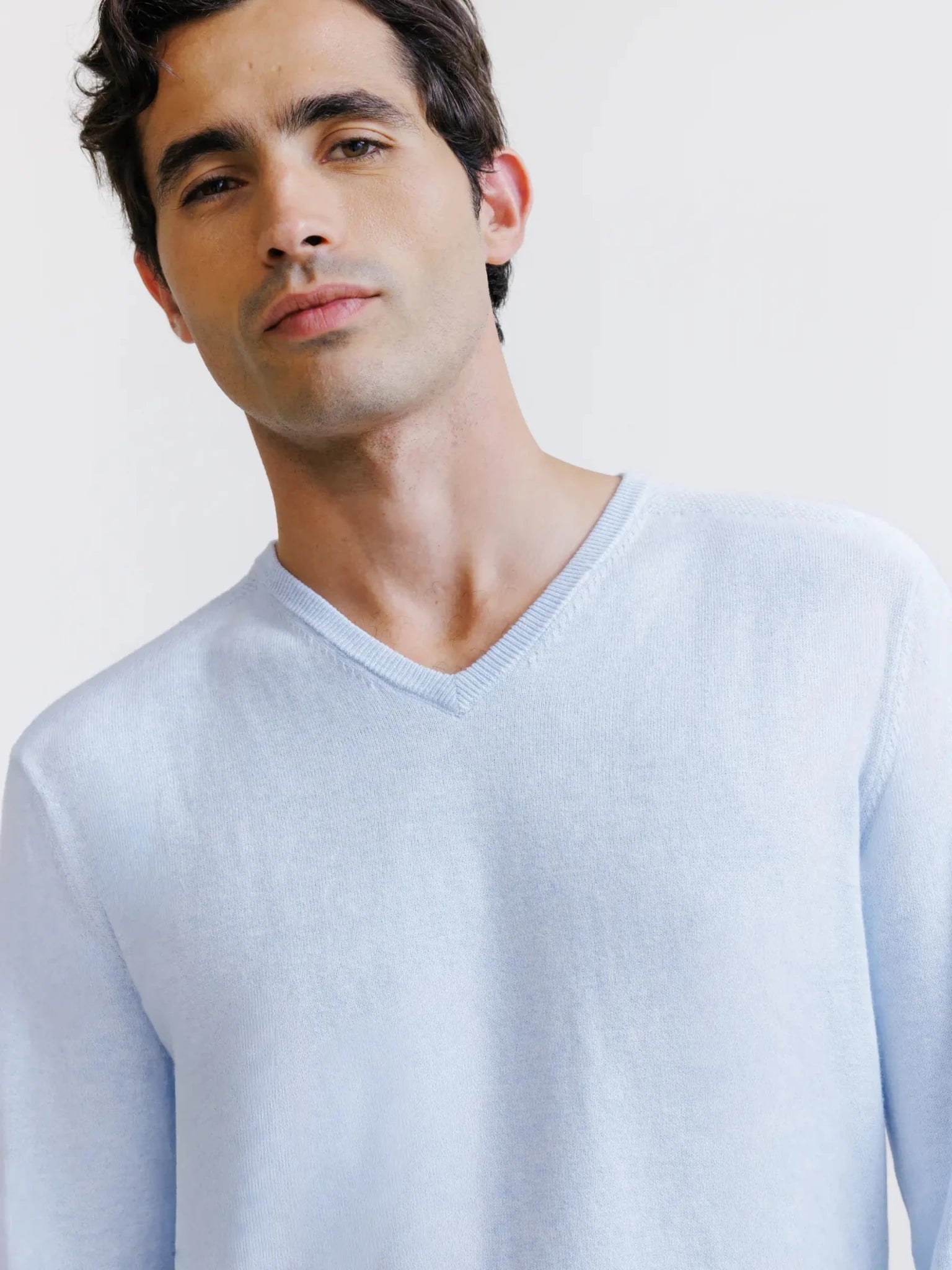 Pull col V bleu ciel - IZAC